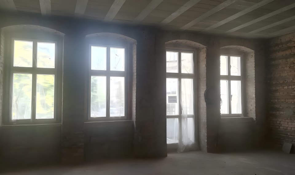 Kamienica 25 — Wnętrze w trakcie przebudowy (po wykonaniu stropów żelbetowych)